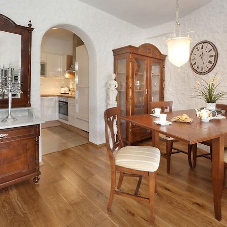 Villa Castello Rausch Valkarin Exteriér fotografie