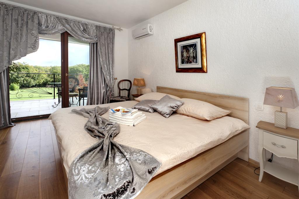 Villa Castello Rausch Valkarin Pokoj fotografie