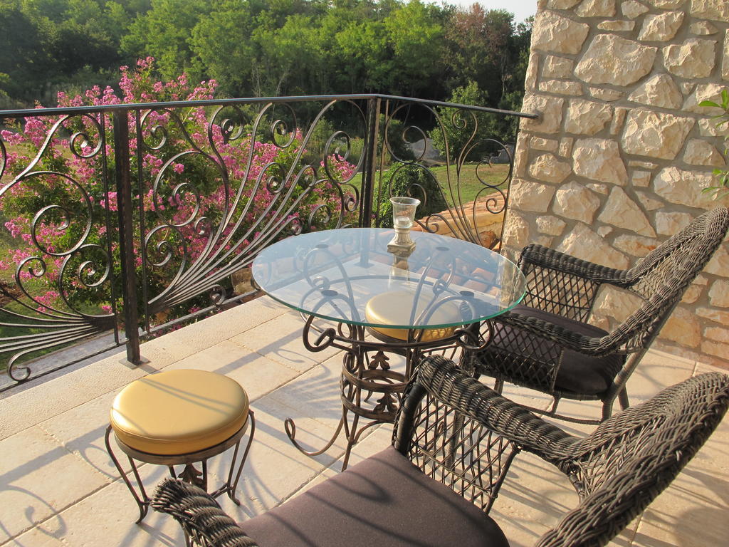 Villa Castello Rausch Valkarin Exteriér fotografie