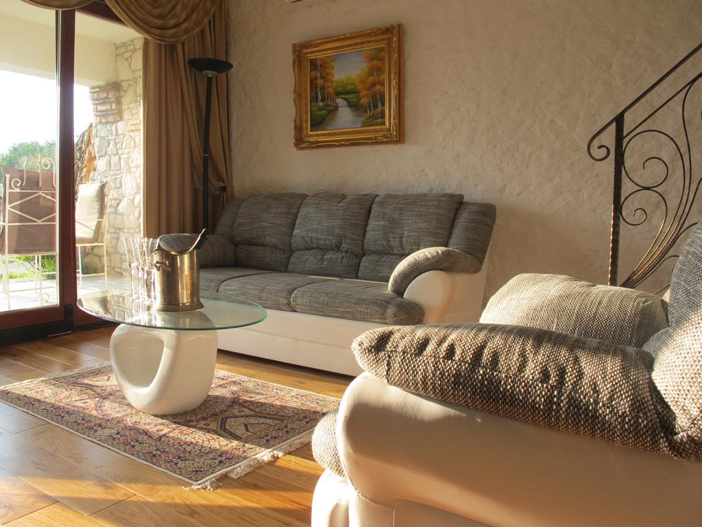 Villa Castello Rausch Valkarin Pokoj fotografie